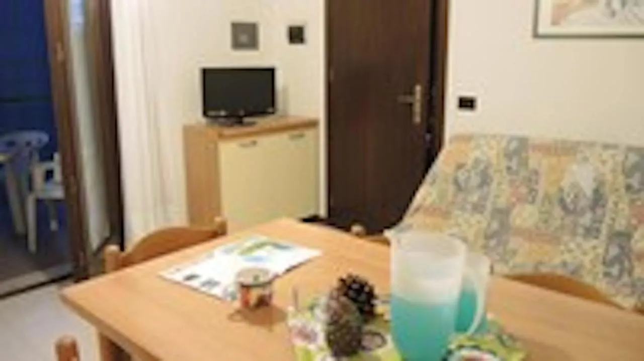 Three-Room Apartment With Swimming Pool In The Nearby Of The Renowned Spa Bibione Italy