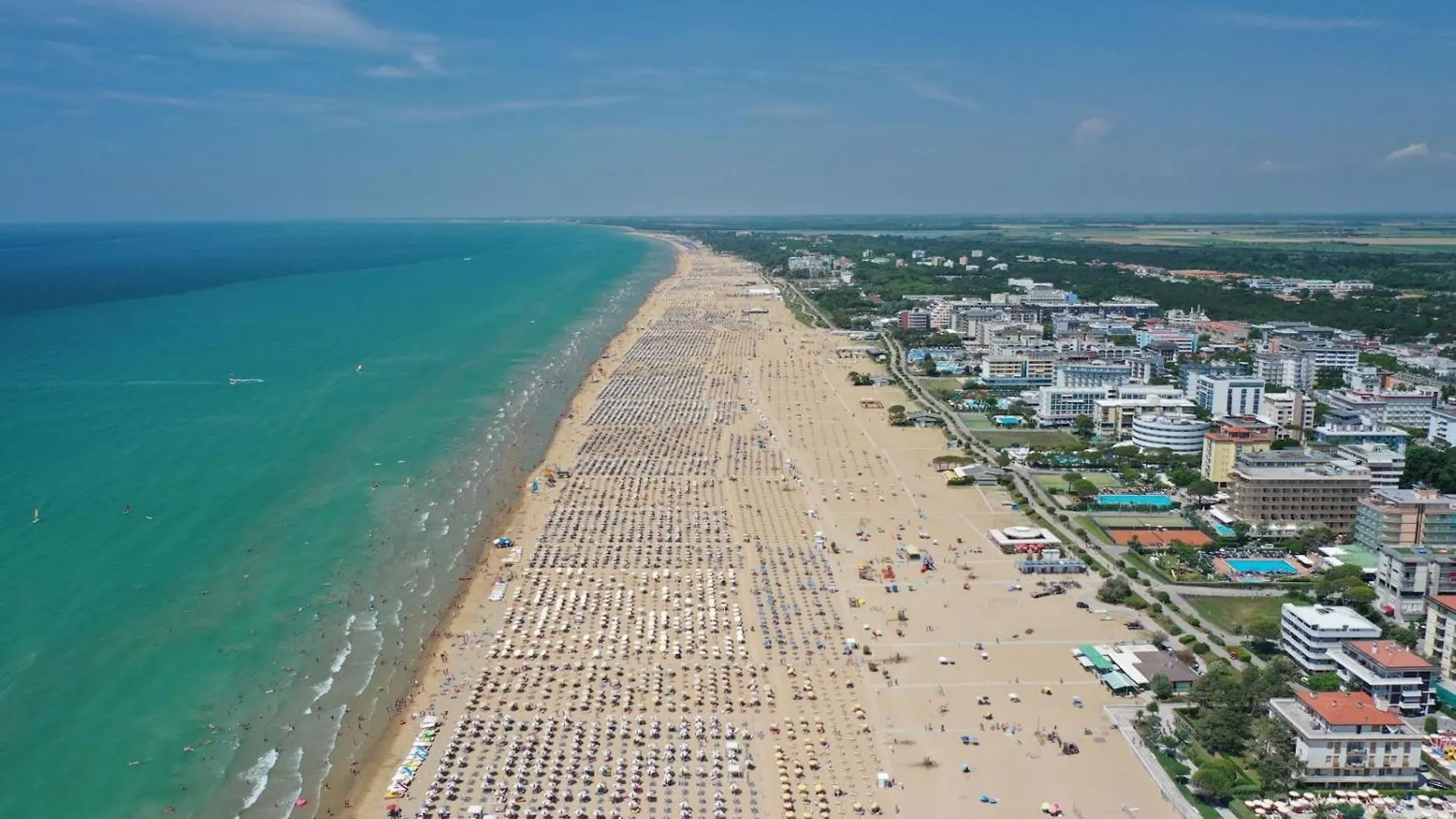 Three-Room Apartment With Swimming Pool In The Nearby Of The Renowned Spa Bibione
