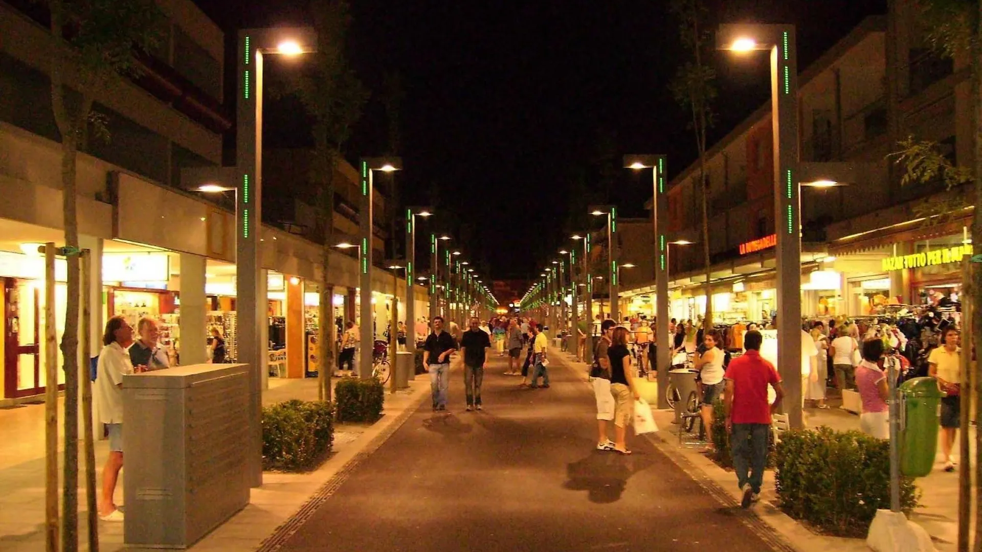 Three-Room Apartment With Swimming Pool In The Nearby Of The Renowned Spa Bibione